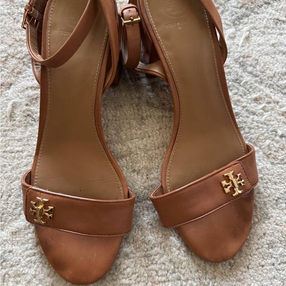 Tory Burch Tan Leather Ankle Strap Sandals with Gold Logo